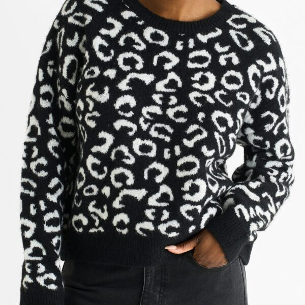 Black Animal Pattern loose Fit Knit Jumper