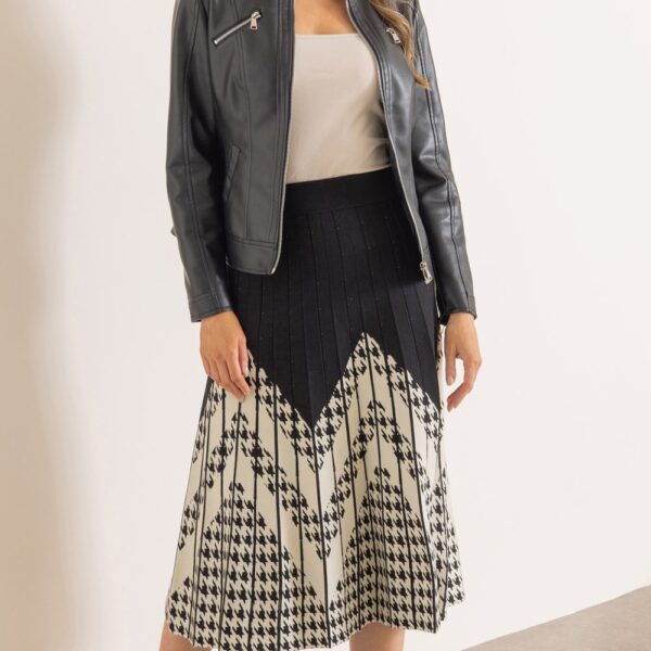 Klass Pleated Dogtooth Chevron Knit Midi Skirt Black/Ivory Women's