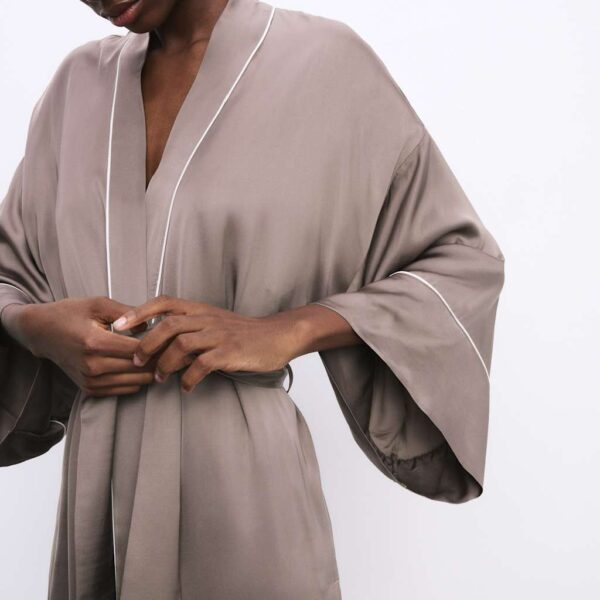 Autograph Women's Satin Long Wrap - M - Tawny, Tawny,Black,Dark Claret