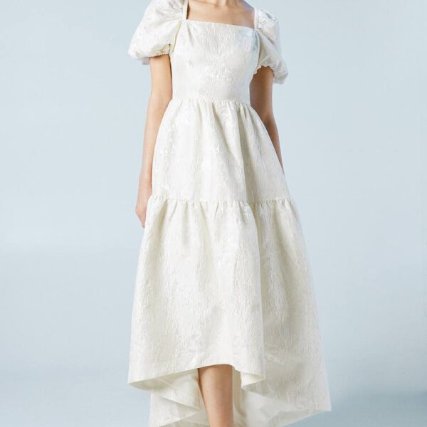 Tiered Puff Sleeve Jacquard Wedding Dress