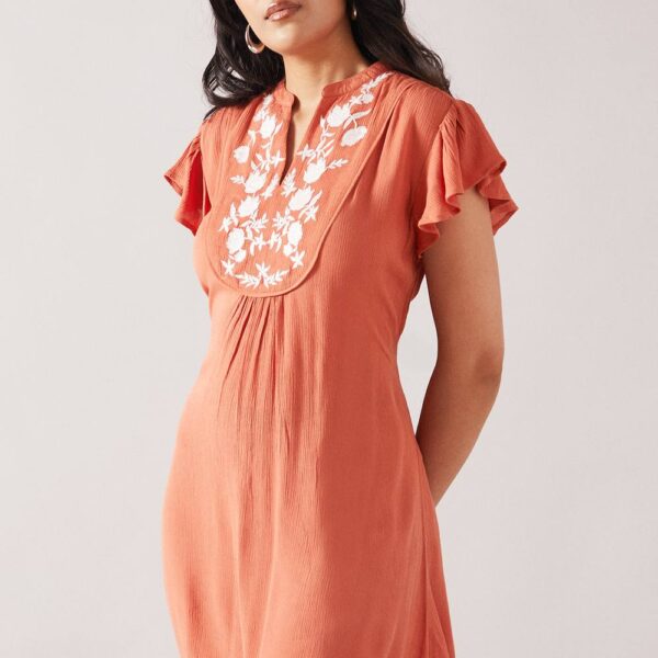 Womens Petite Embroidered Shift Dress