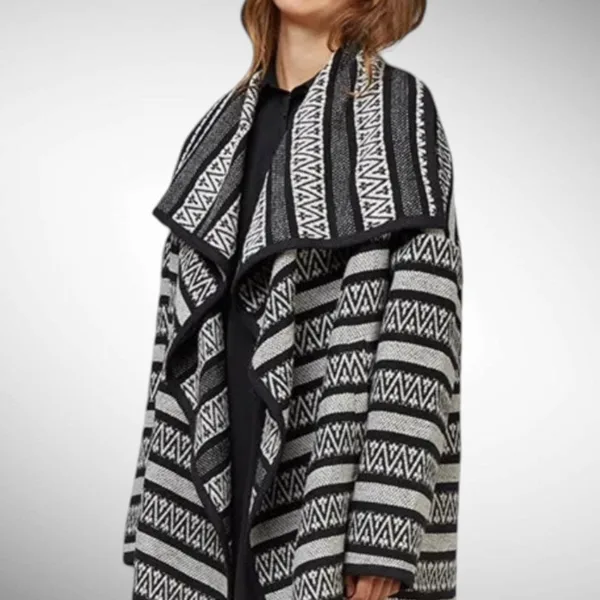 Wyomey Blanket Jacket in Monochrome